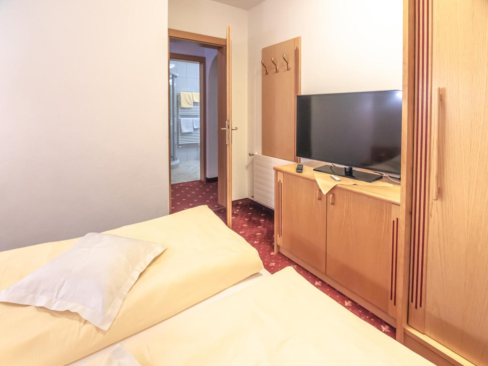 Hotel Andrea 3 ゲルロス 部屋 写真