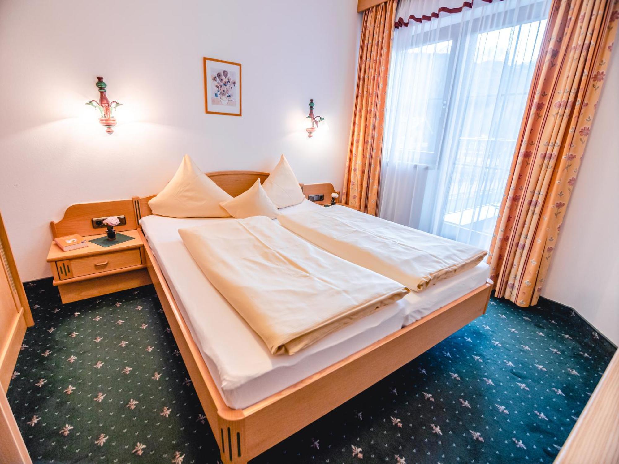 Hotel Andrea 3 ゲルロス 部屋 写真