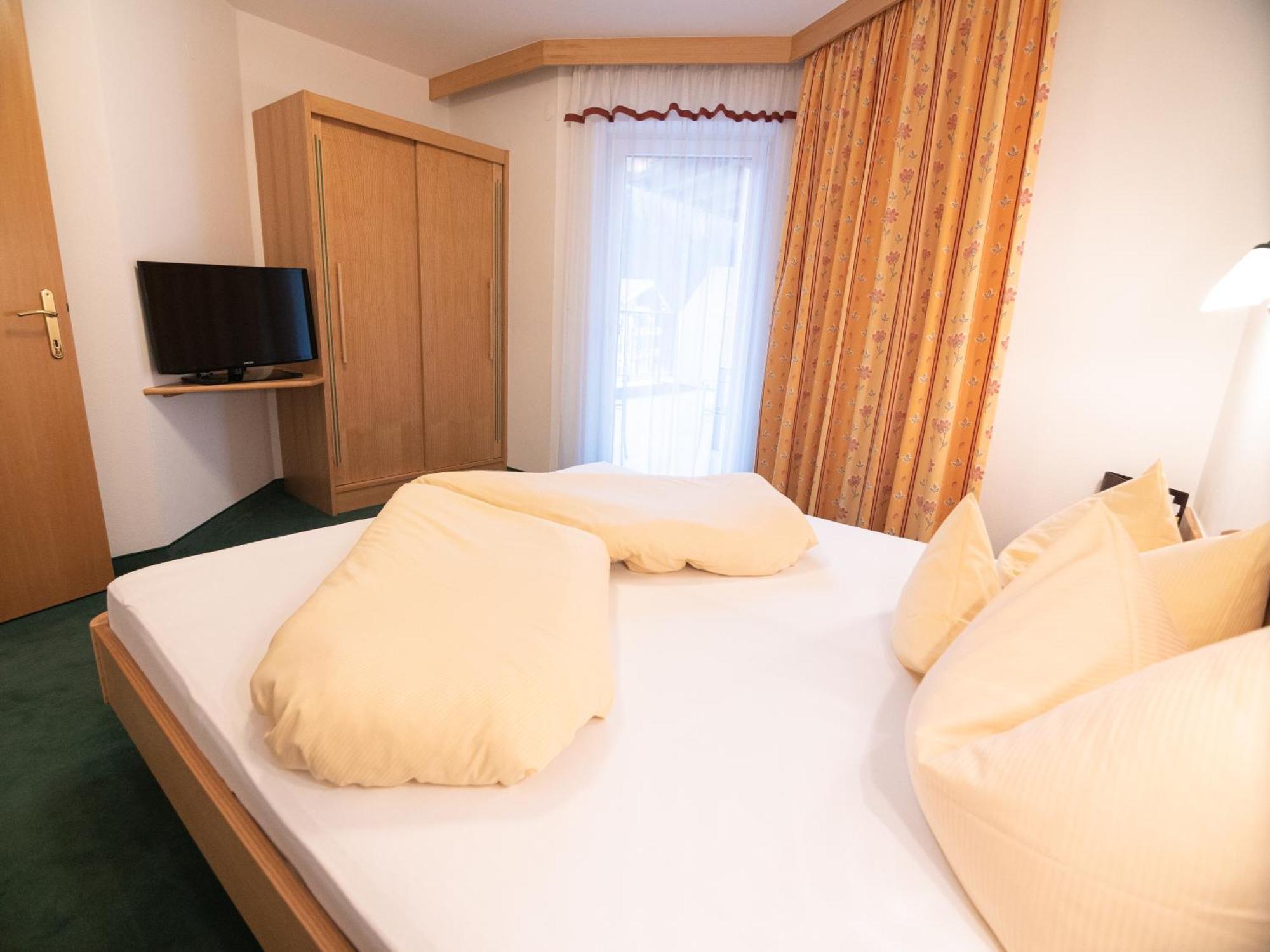 Hotel Andrea 3 ゲルロス 部屋 写真